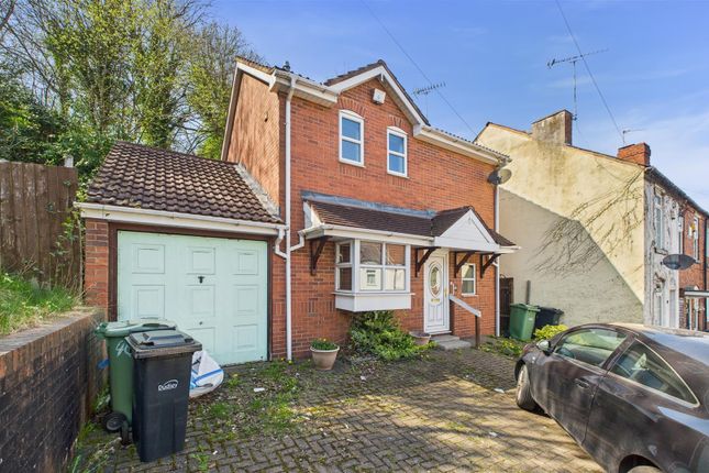 Furnace Hill, Halesowen B63 2 bed detached house for sale