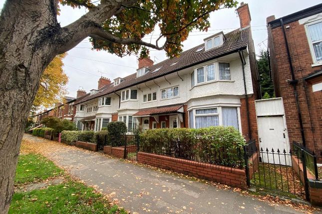 Marlborough Avenue, Hull, HU5 3LG 5 bed semi