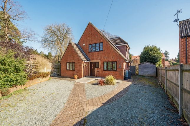 Sefton Paddock, Stoke Poges 2 bed detached house for sale