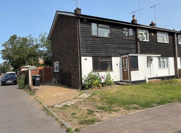 3 bedroom end of terrace house for sale