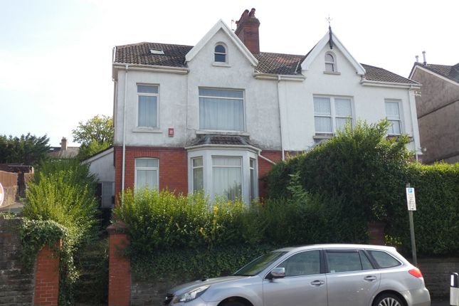 6 bedroom semi-detached house for sale