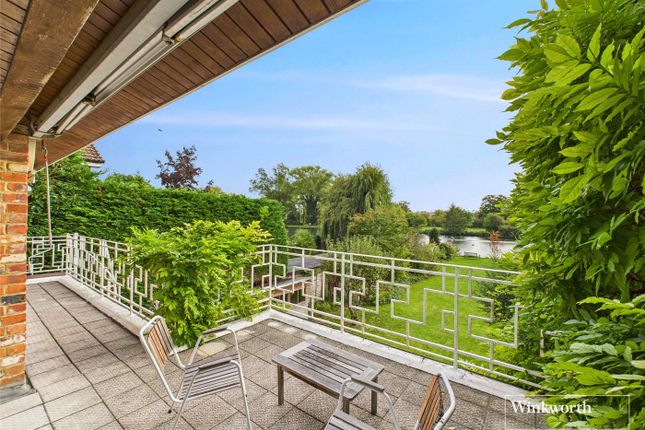 The Warren, Caversham, Reading, RG4 4 bed detached house for sale