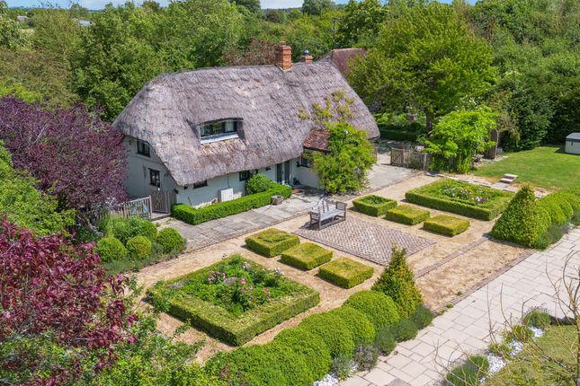 Warrens, Piddington Road... 3 bed detached house for sale