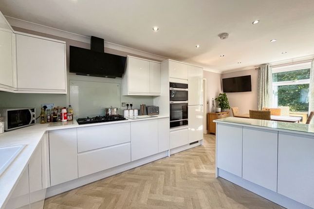 Taillwyd Road, Neath, SA10 7DY 2 bed detached bungalow for sale
