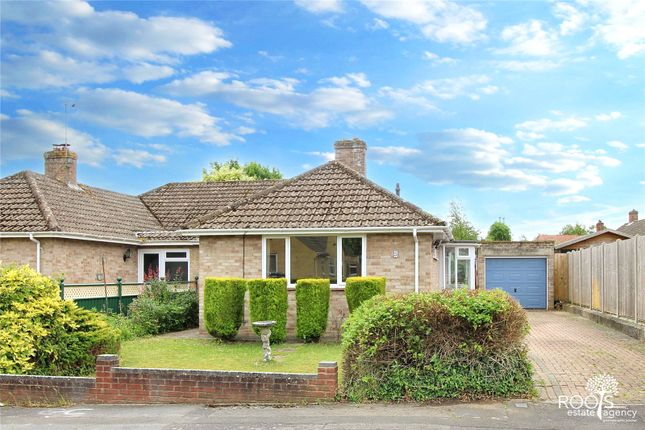 Hatchgate Close, Thatcham RG18 3 bed bungalow for sale