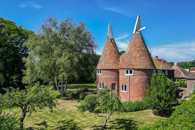 No Onward Chain in Hawkhurst 4 bed detached house for sale