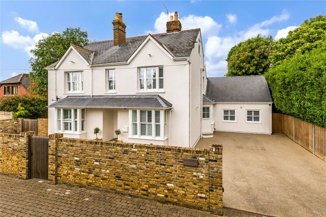 Worster Road, Cookham, Berkshire, SL6 6 bed detached house for sale