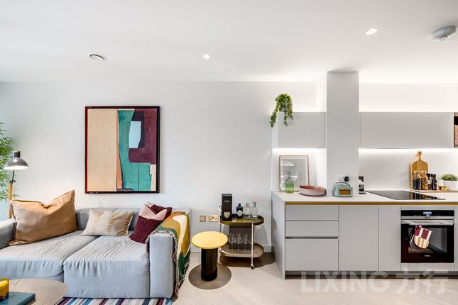 Peninsula Gardens, Greenwich, SE10 1 bed apartment for sale