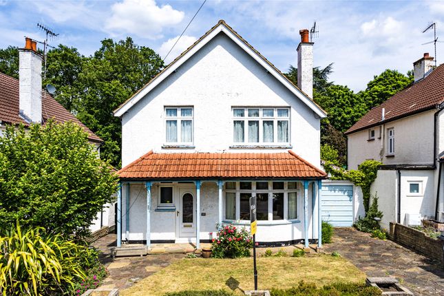 Highlands Avenue, Leatherhead... 4 bed detached house for sale