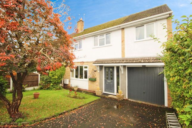 Summer Hill Avenue, Kidderminster DY11 4 bed semi