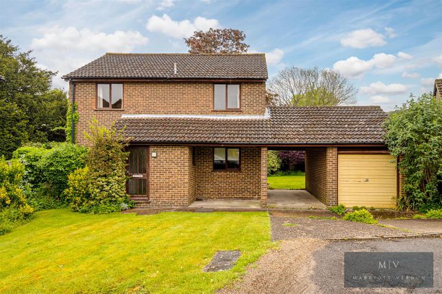 4 bed detached house