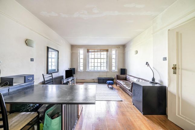 Howitt Road, Belsize Park, London, NW3 Studio for sale
