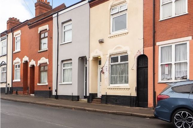 4 bed terraced house