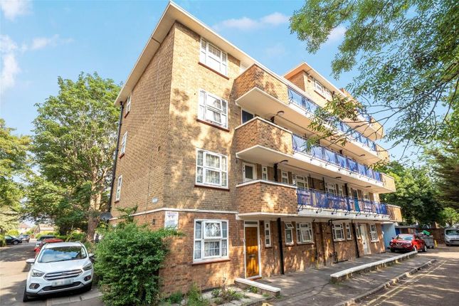 London Road, Mitcham, CR4 1 bed ground floor flat for sale