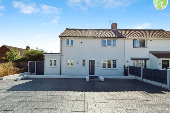 Laburnum Drive, Corringham, SS17 3 bed semi