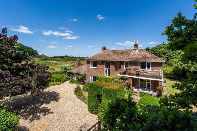 Badminston Drove, Fawley SO45 4 bed detached house for sale