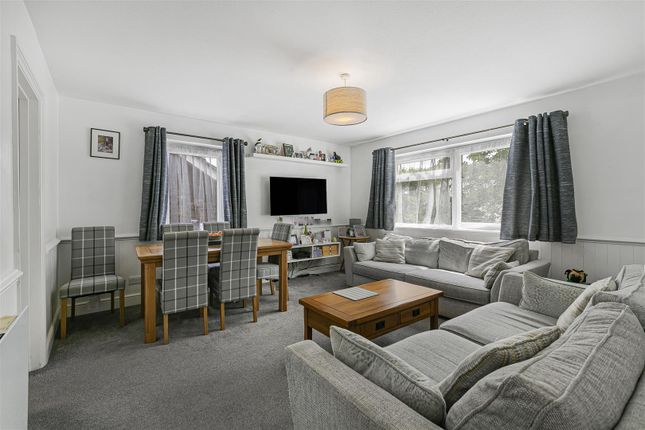 Conway Drive, Sutton 2 bed apartment for sale