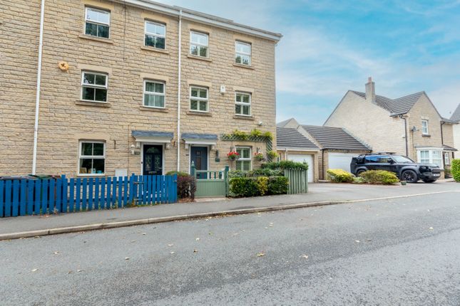 Swan Avenue, Bingley, West Yorkshire... 3 bed end of terrace house for sale