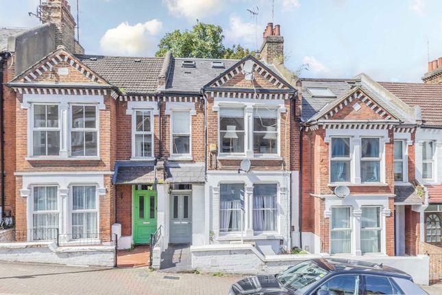 Dorothy Road, London SW11 2 bed flat for sale