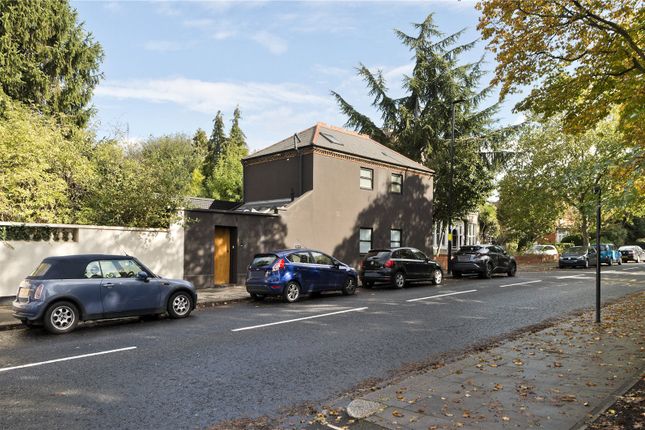Castlebar Hill, Ealing W5 2 bed detached house for sale