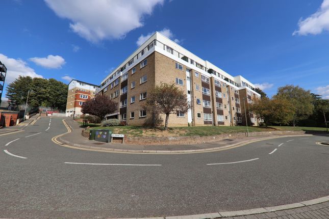 Solomons Hill, Rickmansworth WD3 2 bed flat for sale