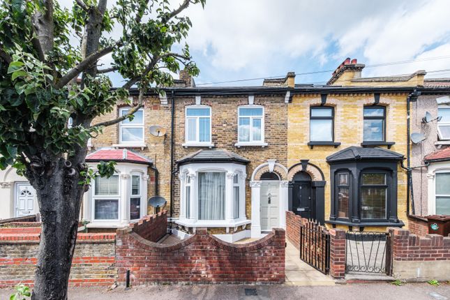 Nutfield Road, London, E15 3 bed terraced house for sale