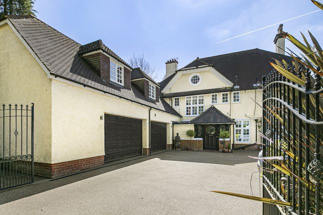 6 bedroom detached house for sale