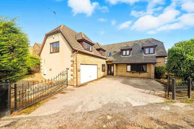 Wakefield Road, Pontefract WF7 4 bed detached house for sale