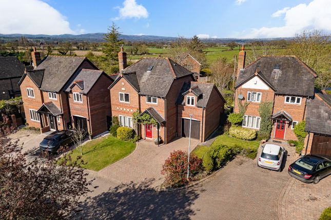 Wrexham Road, Pulford, Chester 3 bed detached house for sale