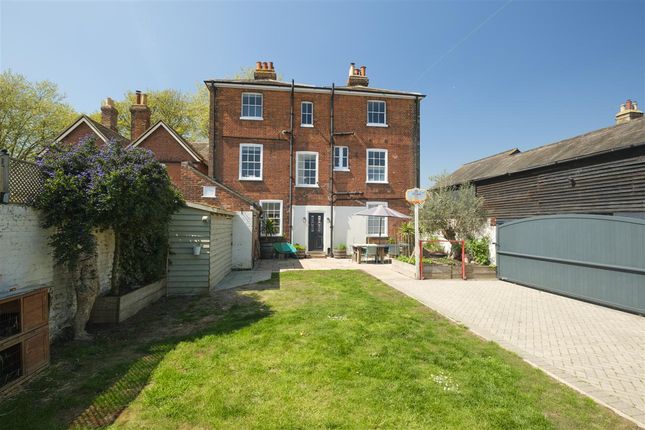 Crown & Anchor, 41 The Mall, Faversham 6 bed detached house for sale