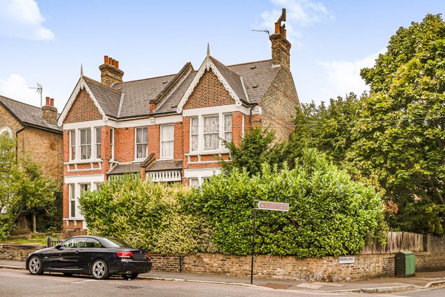 Friern Road,  East Dulwich, SE22 2 bed flat for sale