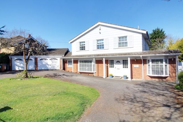 East Ridgeway, Cuffley EN6 5 bed detached house for sale