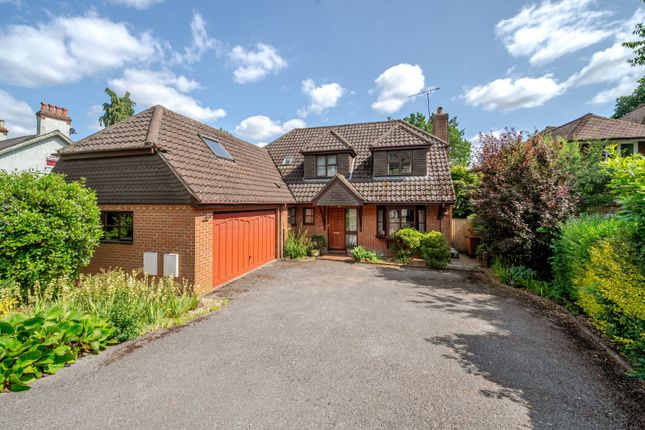 Alma Lane, Farnham, Surrey, GU9 4 bed detached house for sale