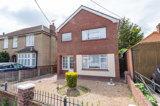 Bayard Avenue, Colchester CO7 3 bed detached house for sale