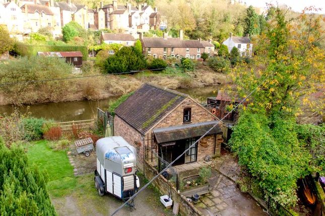 2 bedroom detached house for sale