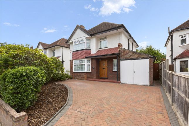 St. Martins Approach, Ruislip HA4 3 bed detached house for sale