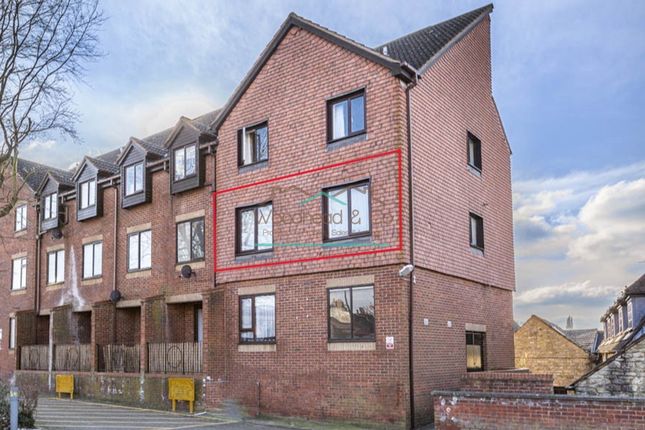 Ashleigh House, Hamblin Court, Rushden 1 bed apartment for sale
