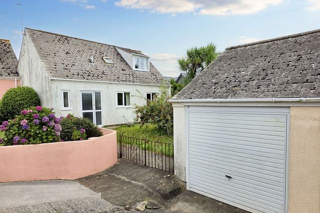Gratton Close, Dartmouth TQ6 3 bed semi