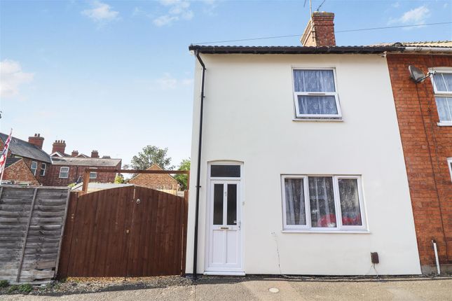 Roberts Street, Rushden NN10 3 bed end of terrace house for sale