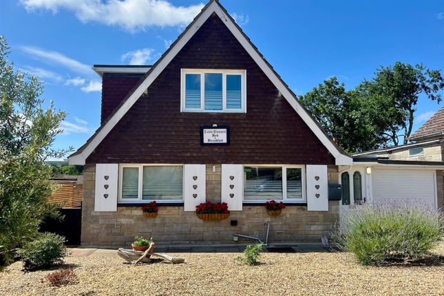 Freshwater, Isle of Wight 4 bed detached bungalow for sale