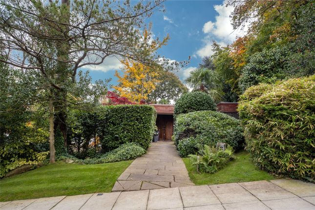 Spaniards End, London, NW3 5 bed bungalow for sale
