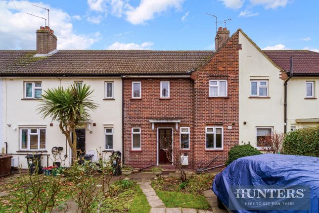 Acacia Avenue, Brentford 3 bed terraced house for sale