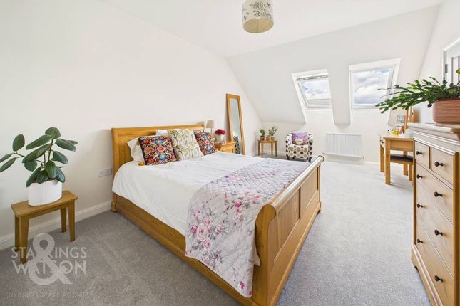 Metcalf Road, Rackheath, Norwich 4 bed semi