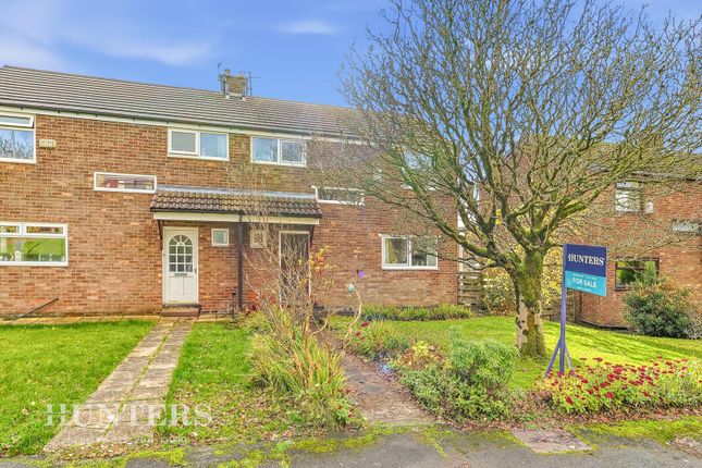 Farm Walk, Bents Farm Estate... 3 bed semi