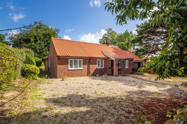 Cleaves Drive, Norfolk NR22 3 bed detached bungalow for sale