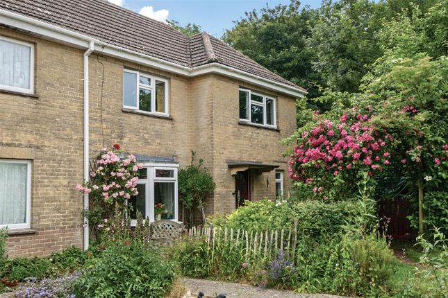 2 bedroom semi-detached house for sale
