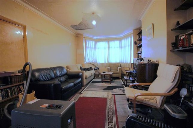 Powis Gardens, Golders Green NW11 3 bed house for sale