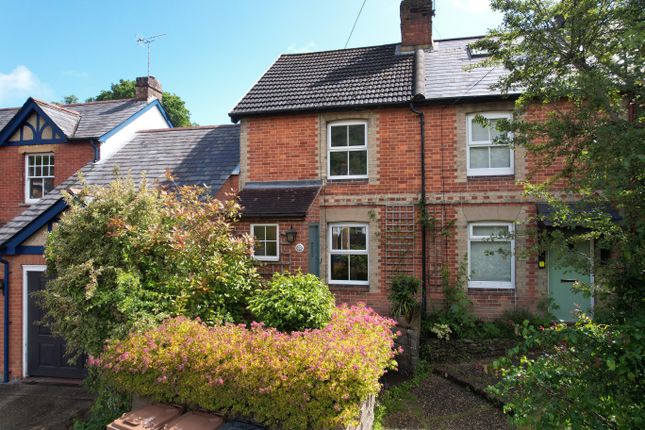 Lion Lane, Haslemere, Surrey, GU27 2 bed terraced house for sale