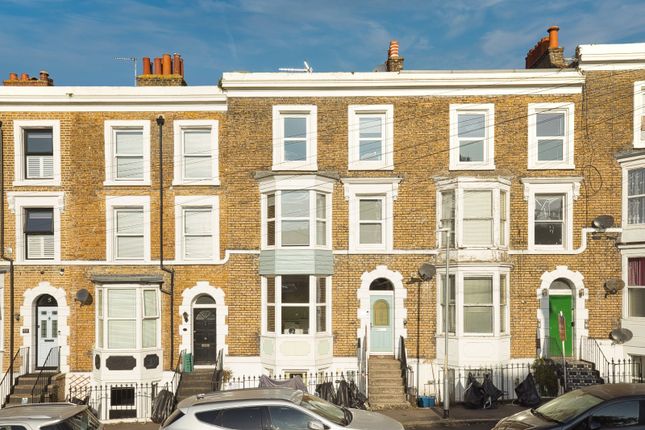 Arklow Square, Ramsgate, CT11 1 bed flat for sale