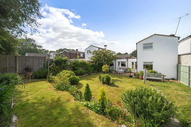 3 bedroom link detached house for sale